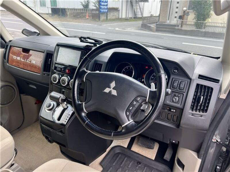 DELICA D5