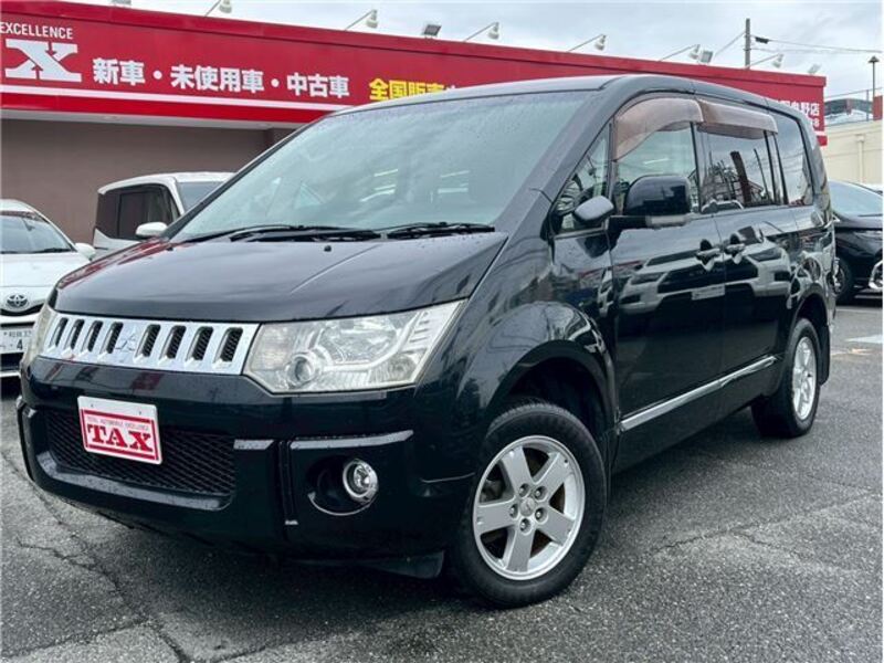 MITSUBISHI DELICA D5