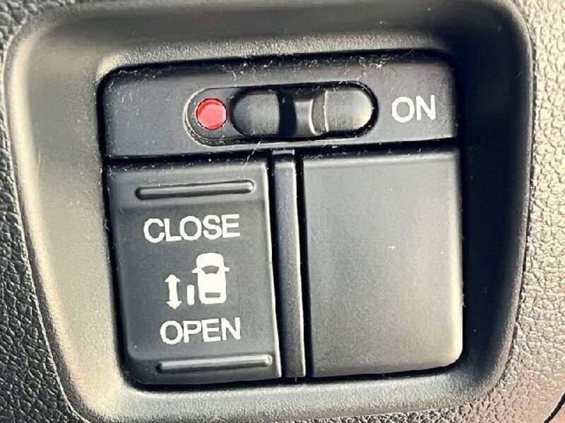 N BOX