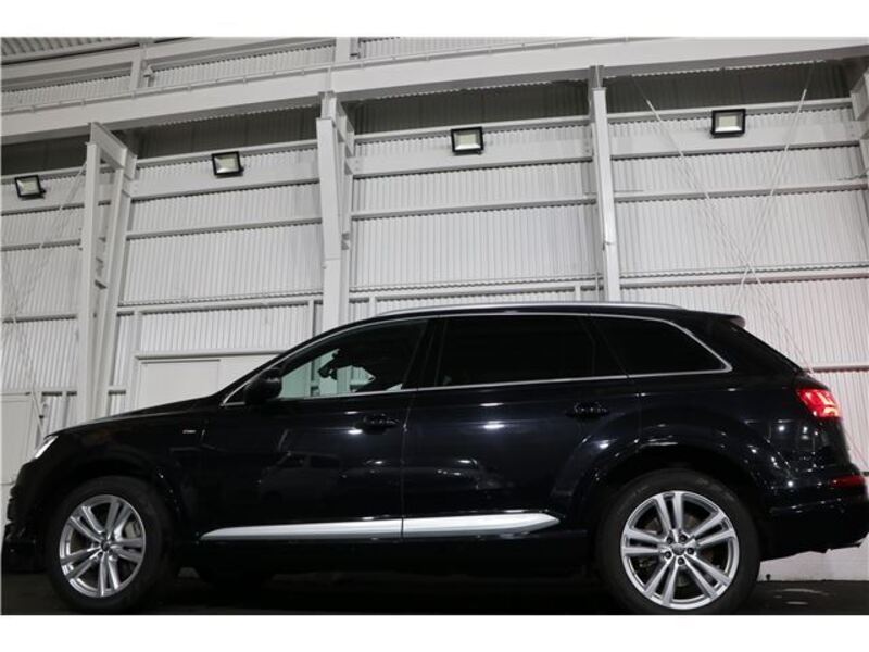 Q7