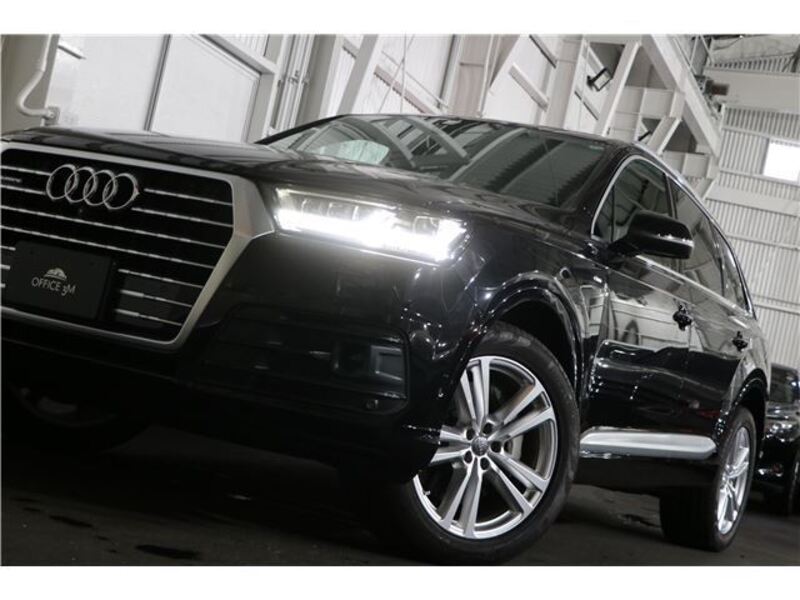 Q7