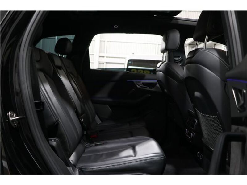 Q7