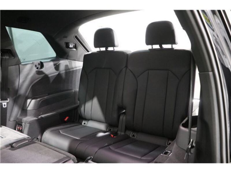 Q7