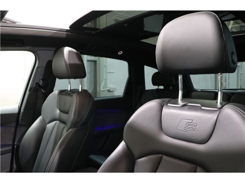 Q7