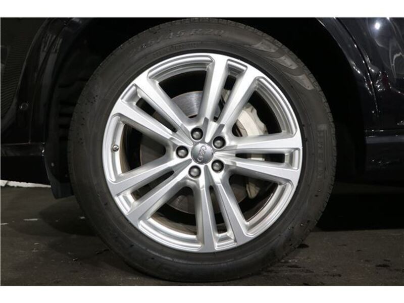 Q7