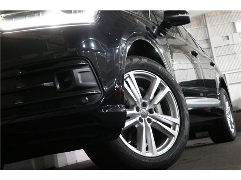 Q7