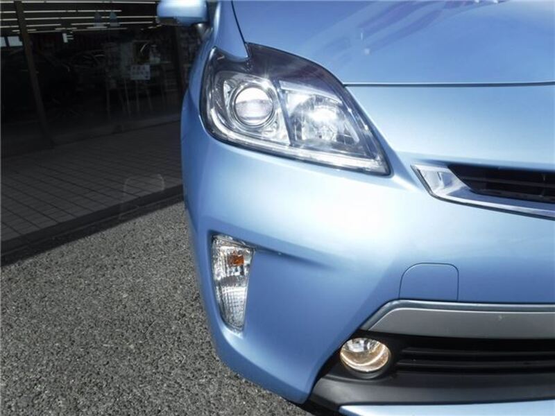 PRIUS PHV