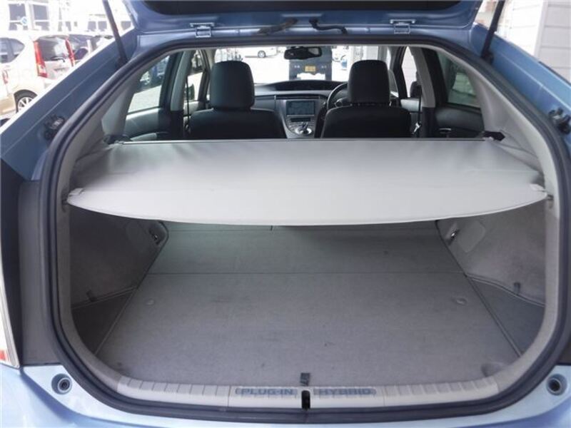 PRIUS PHV