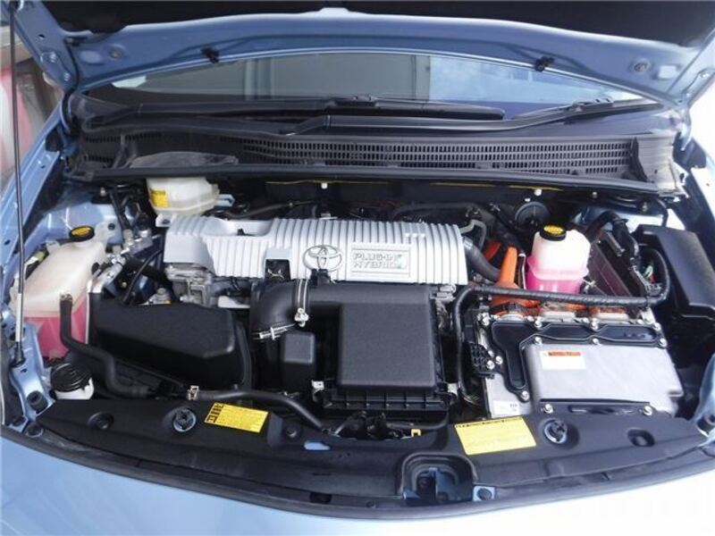 PRIUS PHV