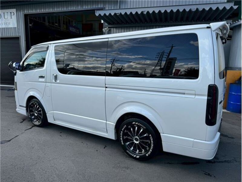 HIACE