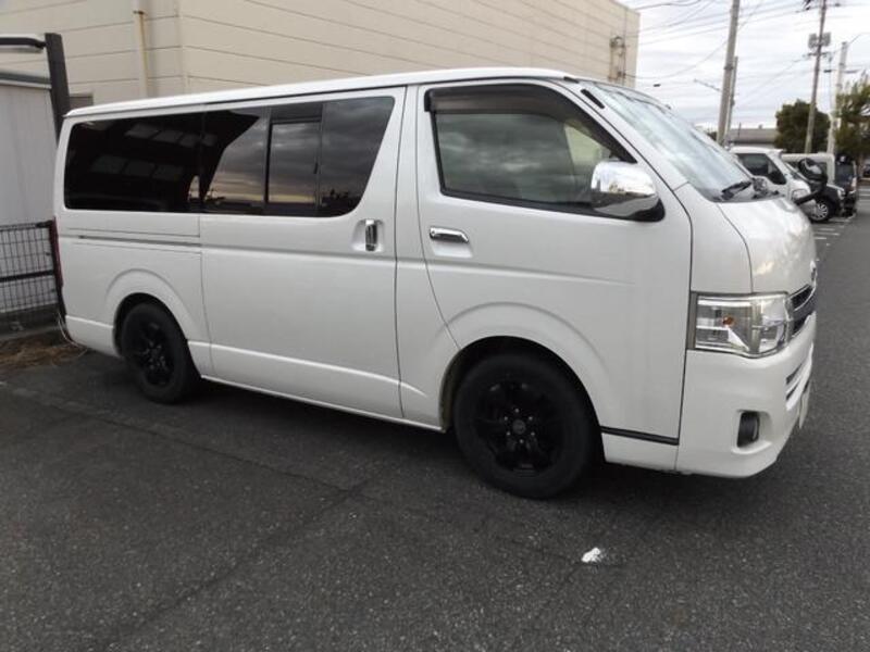 HIACE VAN
