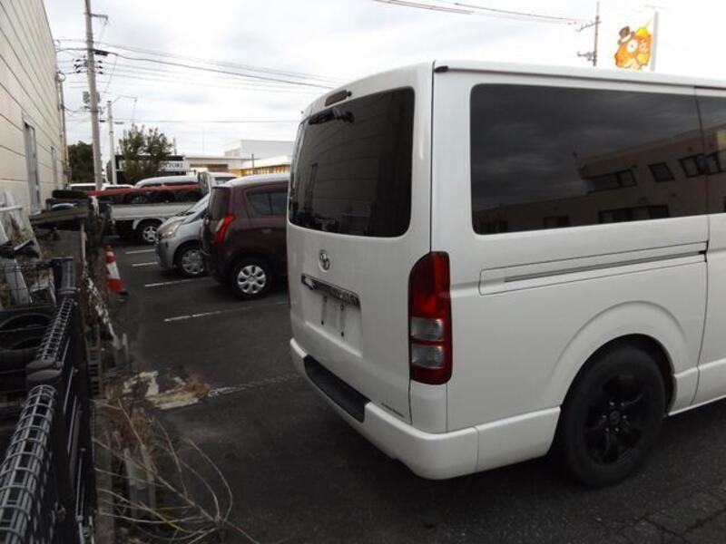 HIACE VAN