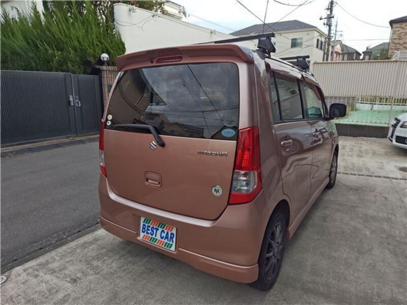 WAGON R