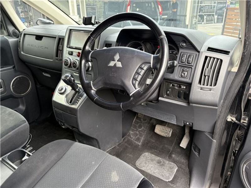 DELICA D5