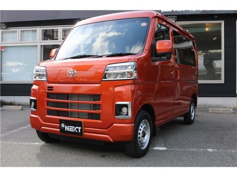 TOYOTA PIXIS VAN