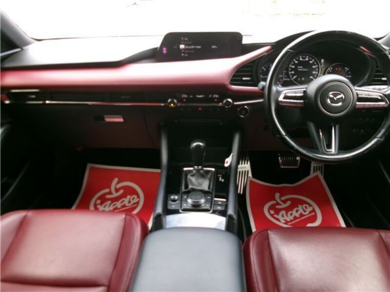 MAZDA3