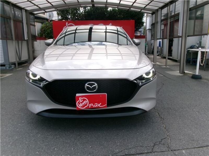 MAZDA3
