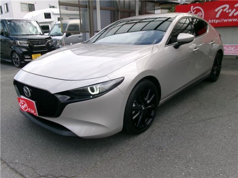 MAZDA3