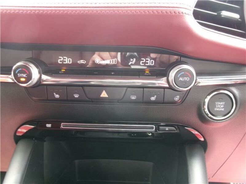 MAZDA3