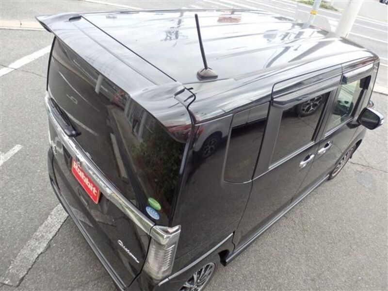 N BOX CUSTOM