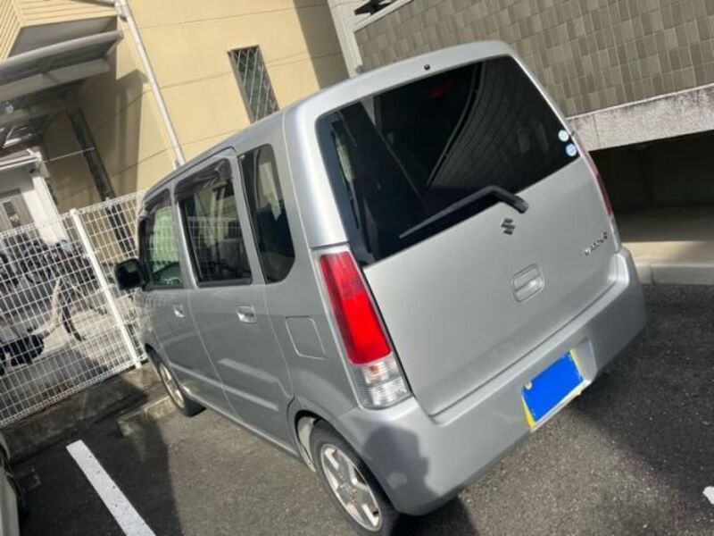 WAGON R