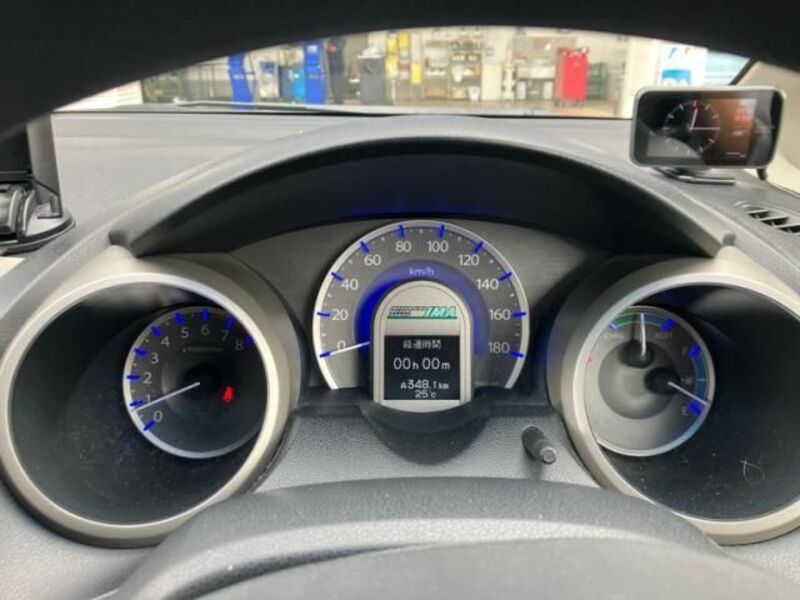 FIT HYBRID