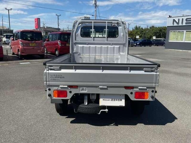 CLIPPER TRUCK