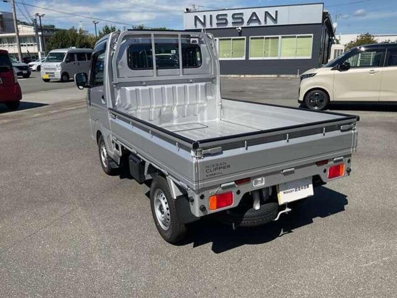 CLIPPER TRUCK