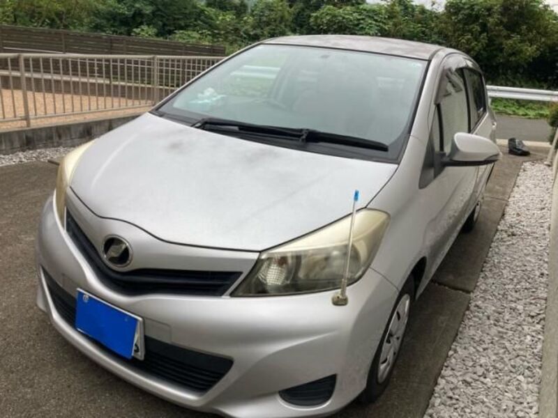 TOYOTA VITZ