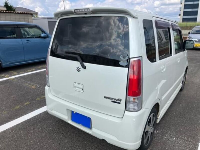 WAGON R
