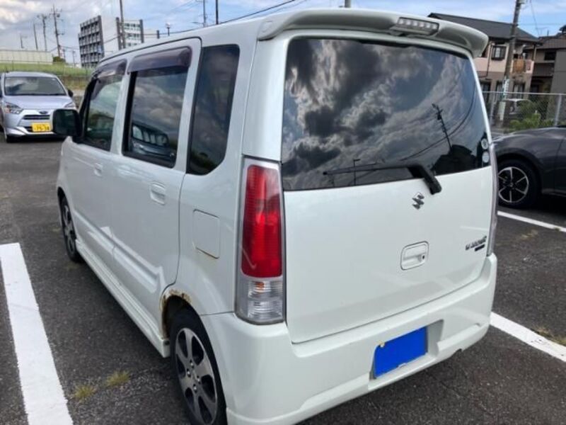 WAGON R
