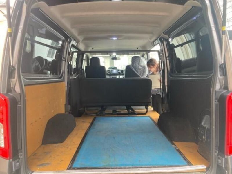NV350 CARAVAN