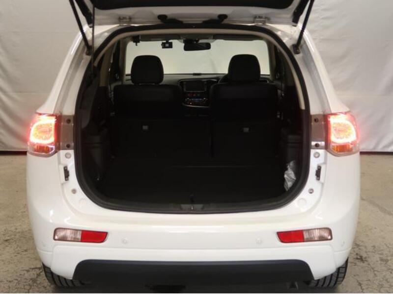 OUTLANDER PHEV