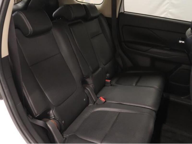 OUTLANDER PHEV