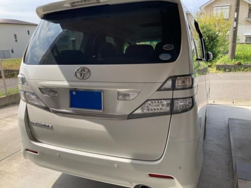 VELLFIRE