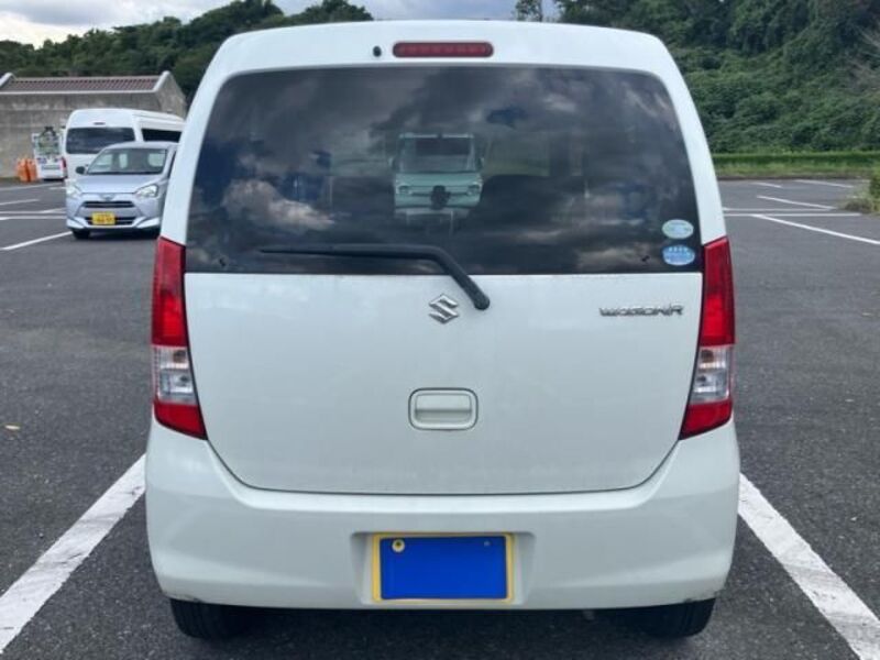 WAGON R