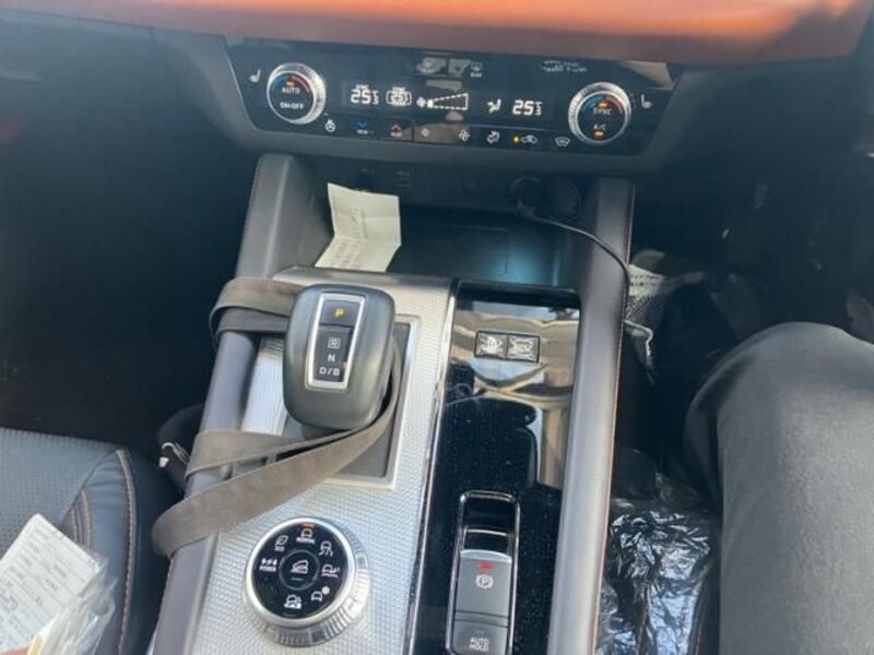 OUTLANDER PHEV