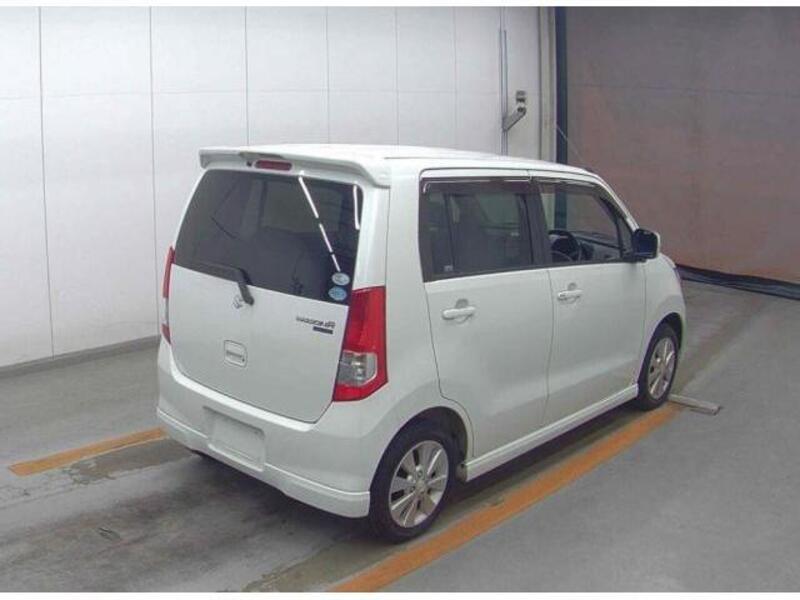 WAGON R