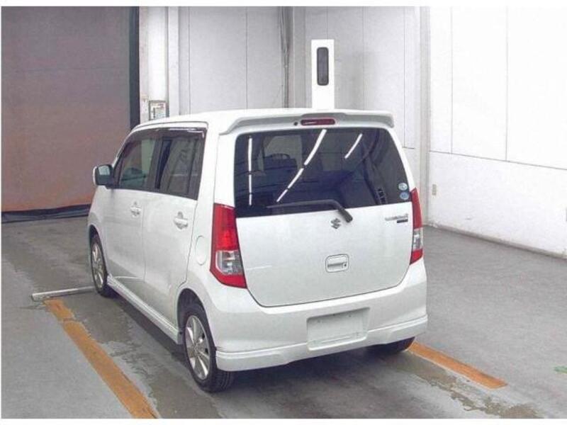 WAGON R