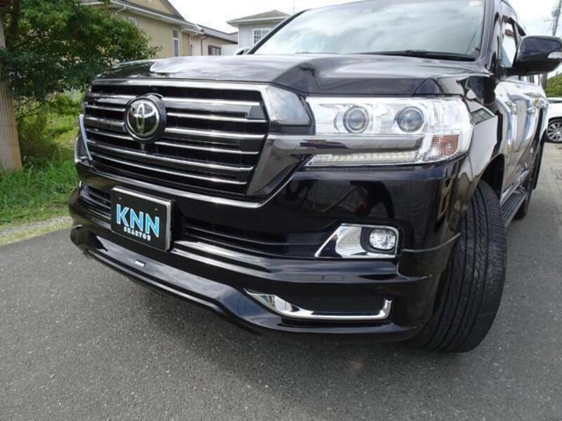 LAND CRUISER