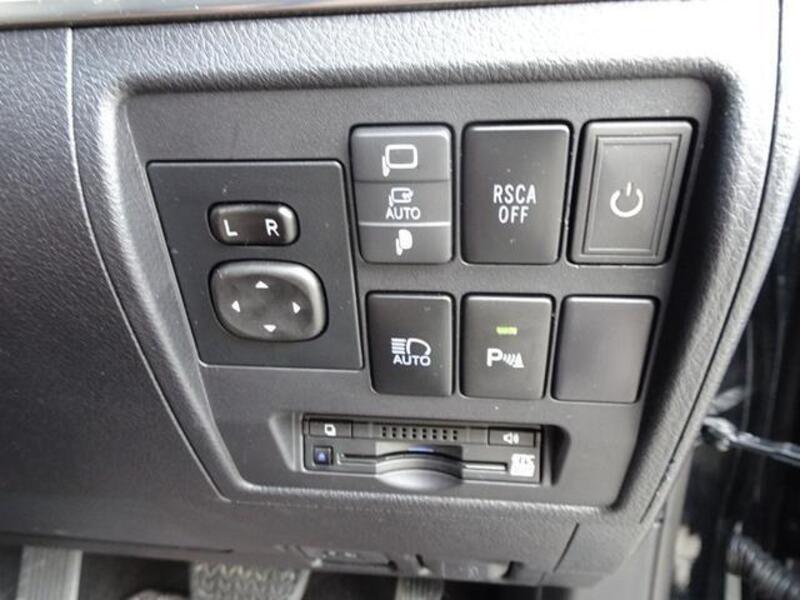LAND CRUISER