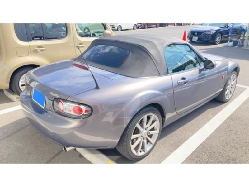 ROADSTER