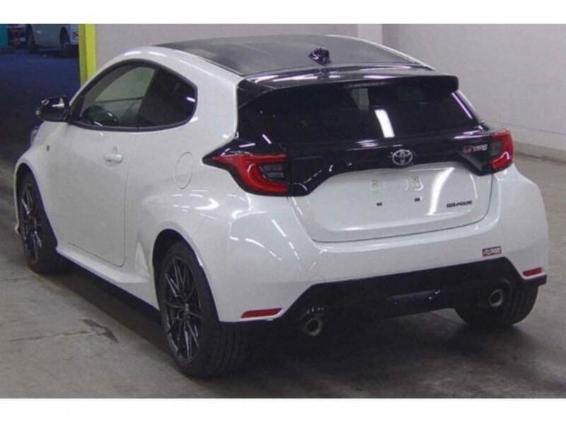 GR YARIS