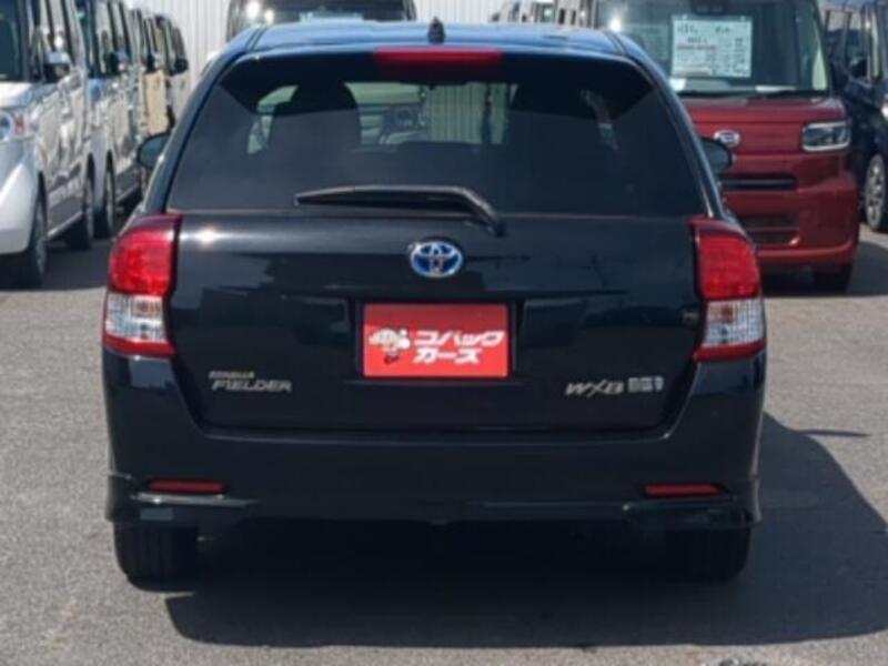 COROLLA FIELDER