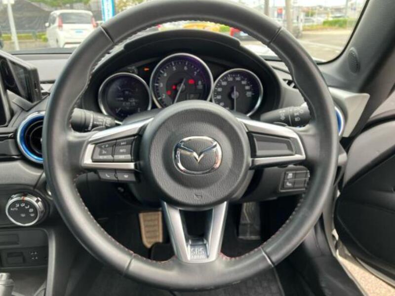ROADSTER