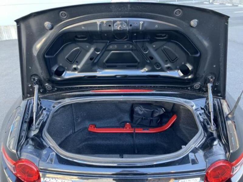 ROADSTER