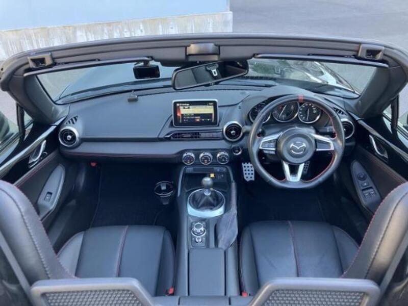 ROADSTER