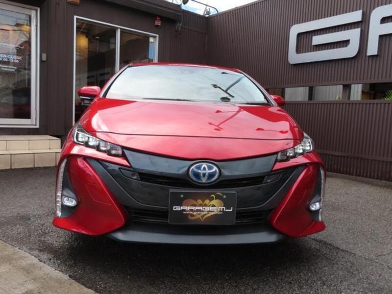 PRIUS PHV