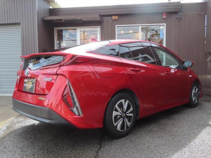 PRIUS PHV