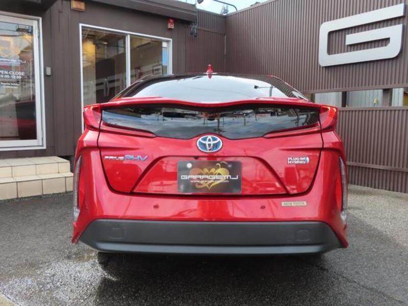 PRIUS PHV